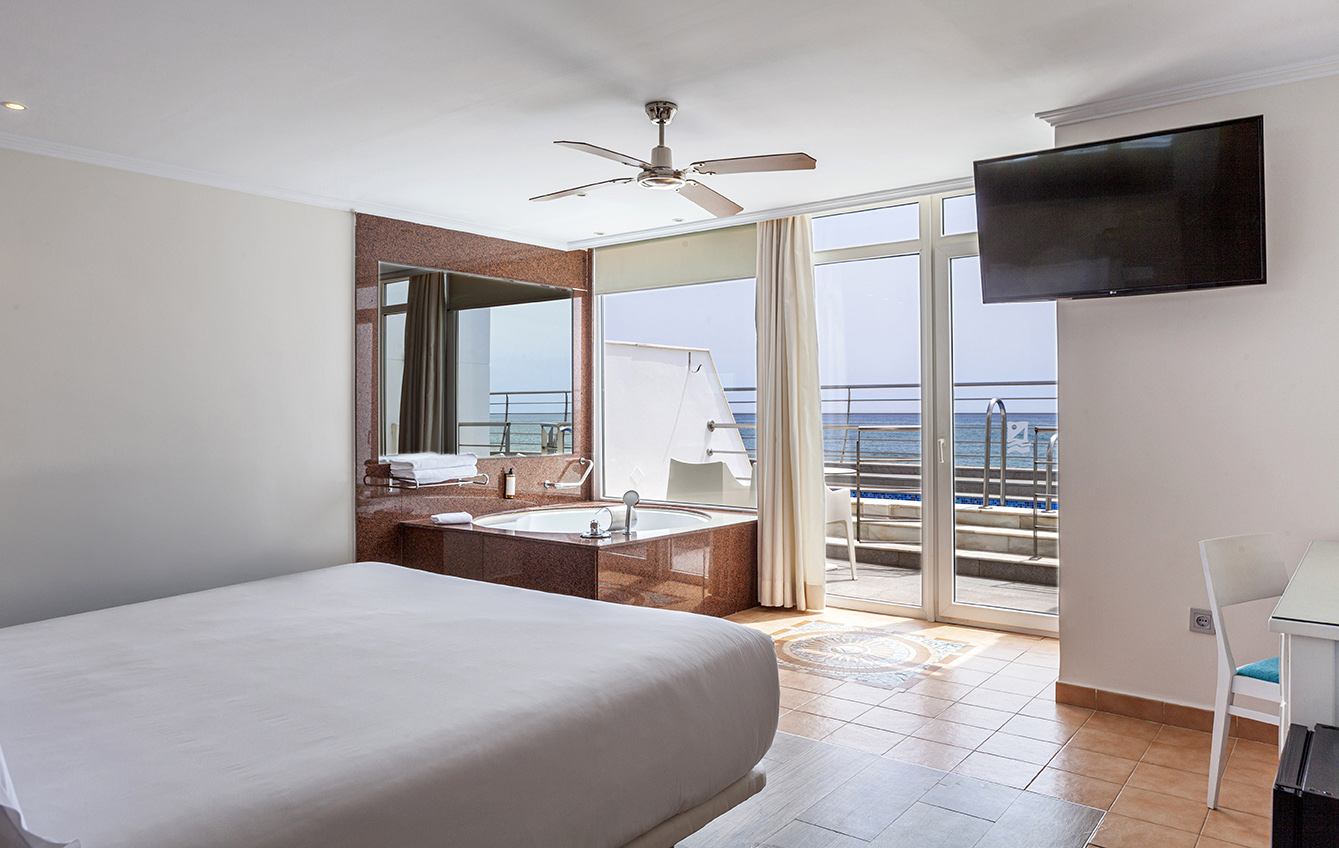 918_alta_playasol Suite con Piscina.jpg